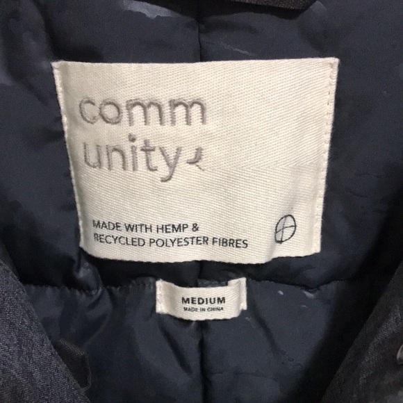 Aritzia Community Paradigm Parka - Picture 3 of 3